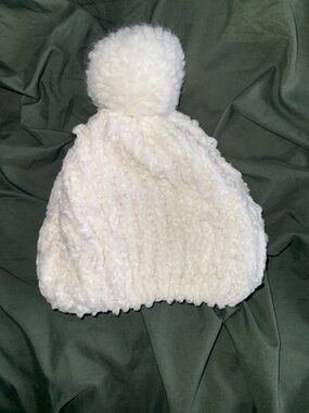 Cozy White Pom-Pom Beanie